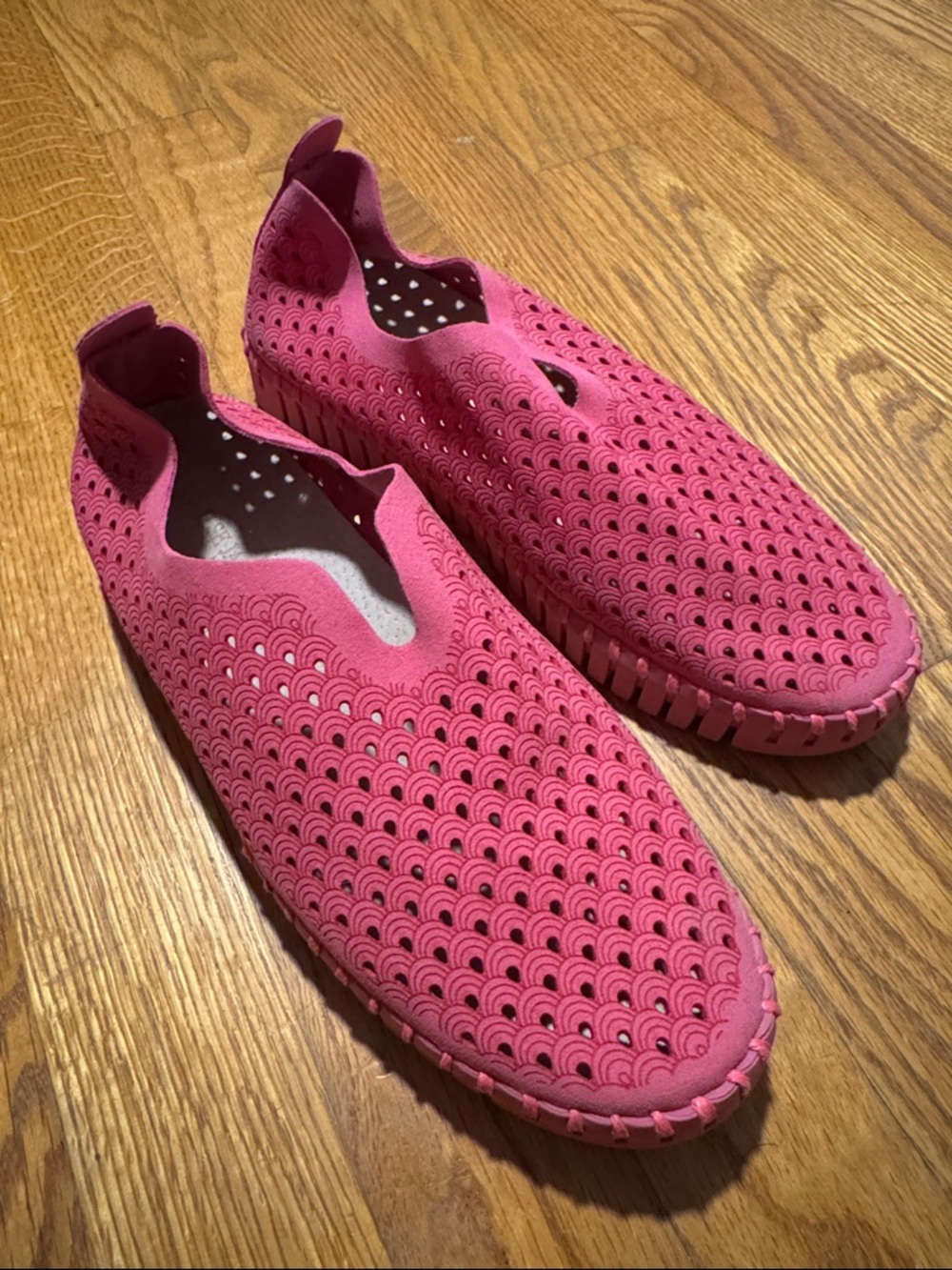 Ilse Jacobsen Shoes Size37 Womens Magenta Perforated Leather Sneaker